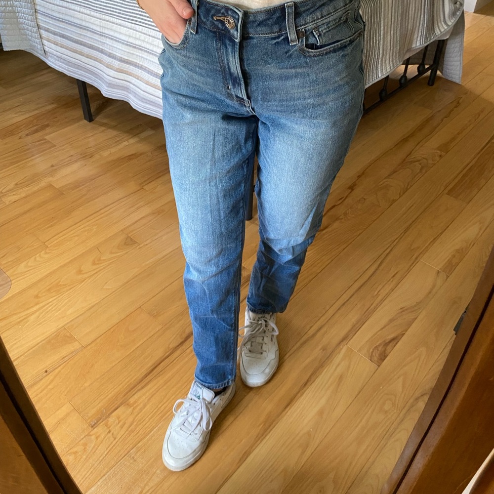 American Eagle Mom Jeans